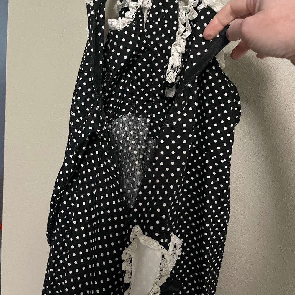 Adorable custom goth lolita apron dress with unique hem bear pockets - Picture 10 of 16